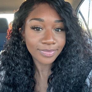 Meet your Posher, Avon